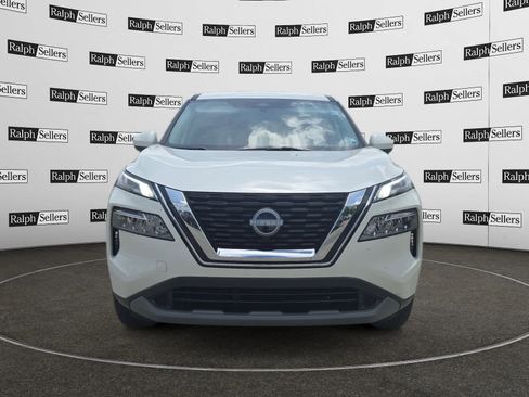 Used 2023 Nissan Rogue SV image 8