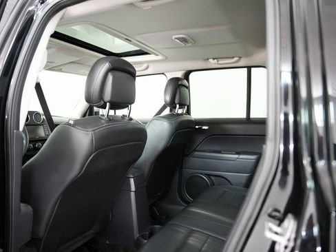 Used 2016 Jeep Patriot High Altitude image 34