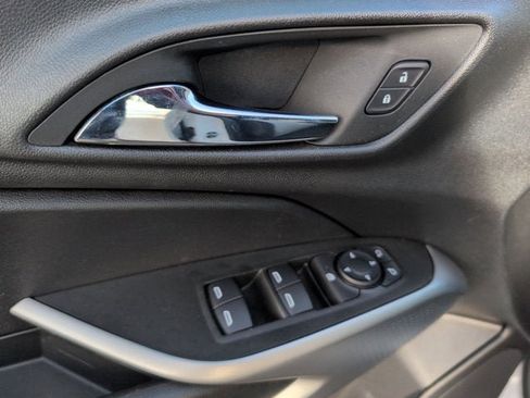 Used 2024 Chevrolet Trax LS FWD image 21