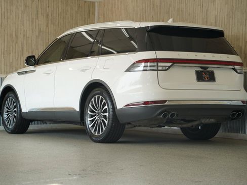 Used 2021 Lincoln Aviator Reserve w/ Elements Package Plus RWD image 7
