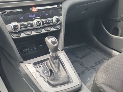 Used 2020 Hyundai Elantra Value Edition w/ Winter Weather Package FWD image 15