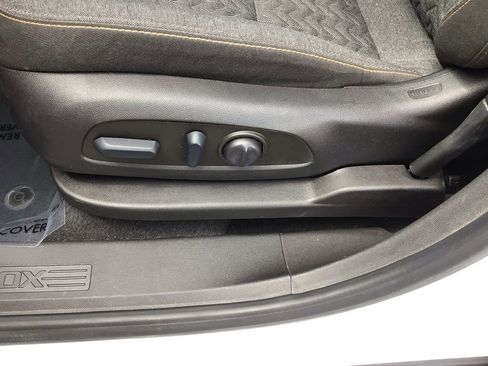 Used 2022 Chevrolet Equinox LT AWD/4WD image 19