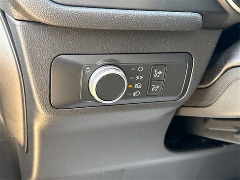 Used 2020 Ford Escape SE image 22