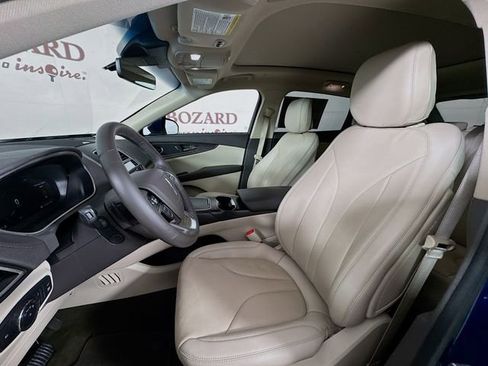 Used 2020 Lincoln Nautilus Reserve image 25