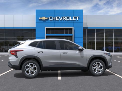 New 2026 Chevrolet Trax LS FWD image 29