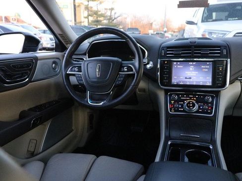 Used 2020 Lincoln Continental Reserve w/ Luxury Package image 22