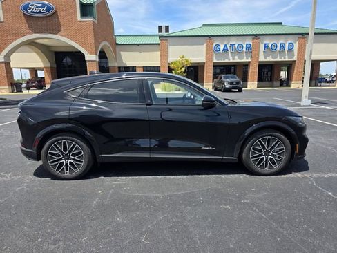 Used 2025 Ford Mustang Mach-E Premium RWD image 4