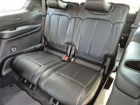 New 2025 Jeep Grand Cherokee L Limited image 19