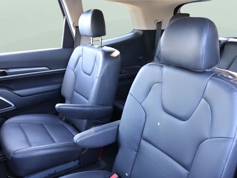 Used 2020 Kia Telluride S AWD/4WD image 14