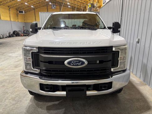 Used 2019 Ford F250 XL w/ Power Equipment Group image 7
