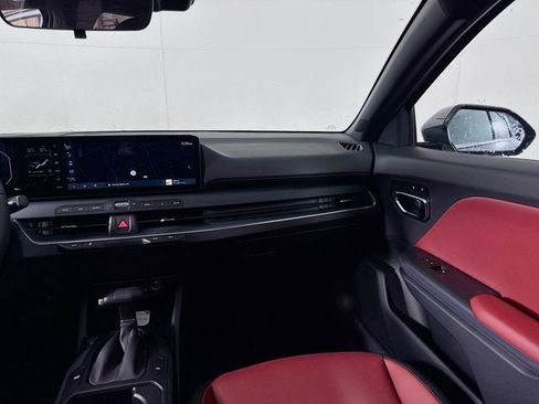 New 2025 Kia K4 GT-Line image 25