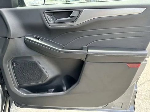 Used 2025 Ford Escape Active FWD image 24