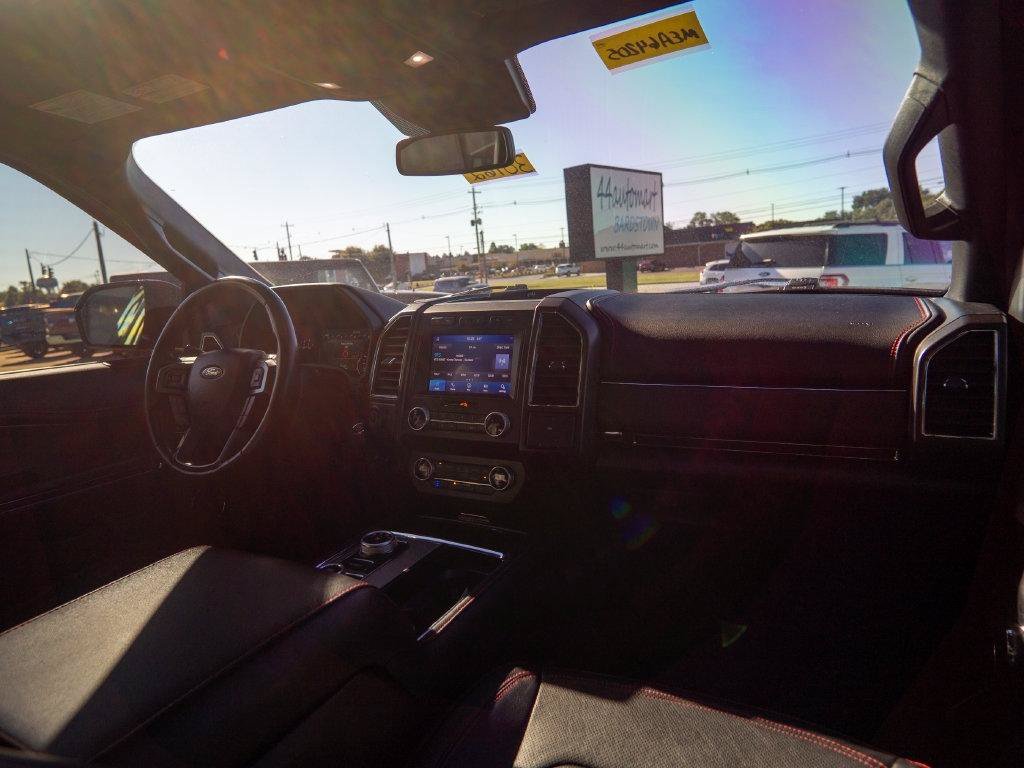 Used 2021 Ford Expedition Limited AWD/4WD image 16