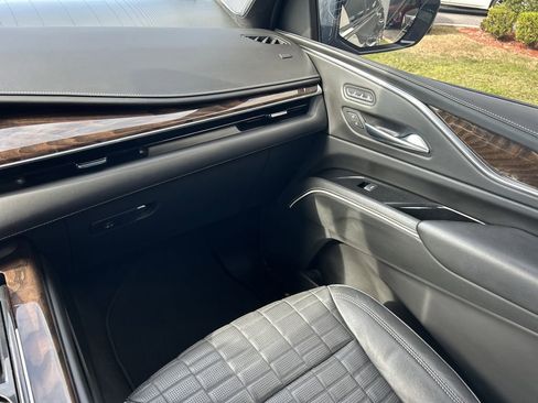 Used 2023 Cadillac Escalade ESV Premium Luxury Platinum w/ LPO, Radiant Package image 16