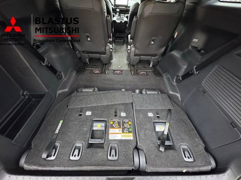Used 2025 Toyota Sienna XSE w/ XSE Plus Package image 40
