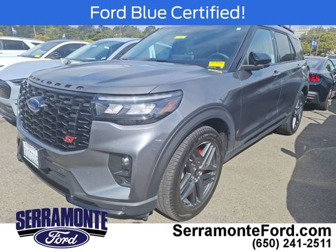 Used 2025 Ford Explorer ST w/ Sun And Sound Package AWD/4WD image 3