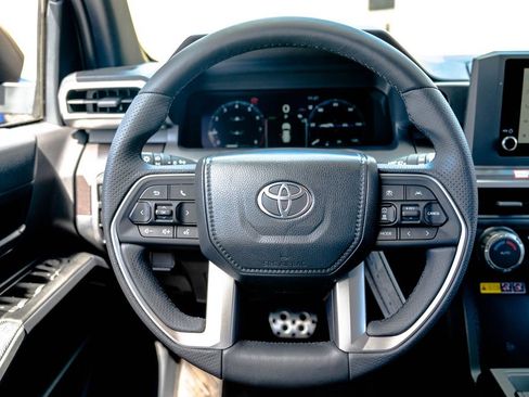 New 2026 Toyota 4Runner TRD Sport AWD/4WD image 17
