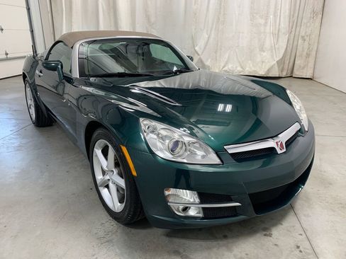 Used 2007 Saturn Sky w/ Premium Trim Pkg image 2