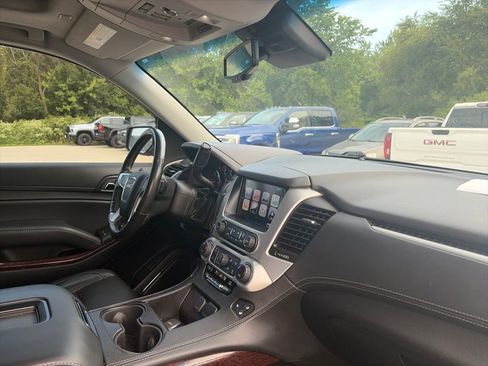 Used 2018 GMC Yukon SLT AWD/4WD image 15
