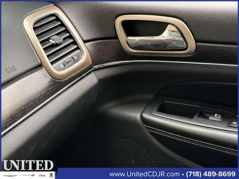 Certified 2016 Jeep Grand Cherokee Limited image 29