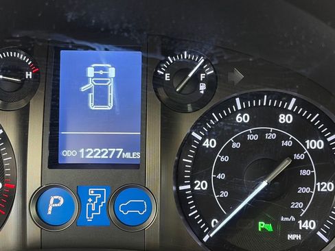 Used 2012 Lexus GX 460 w/ Convenience Pkg image 15