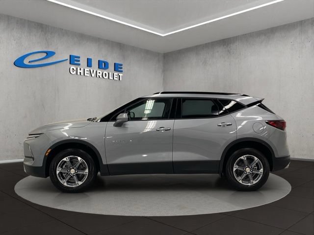 New 2026 Chevrolet Blazer LT w/ Convenience Package AWD/4WD image 5