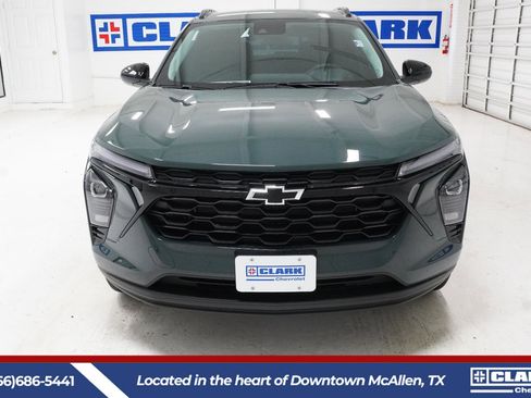 New 2026 Chevrolet Trax LT w/ Driver Confidence Package image 2