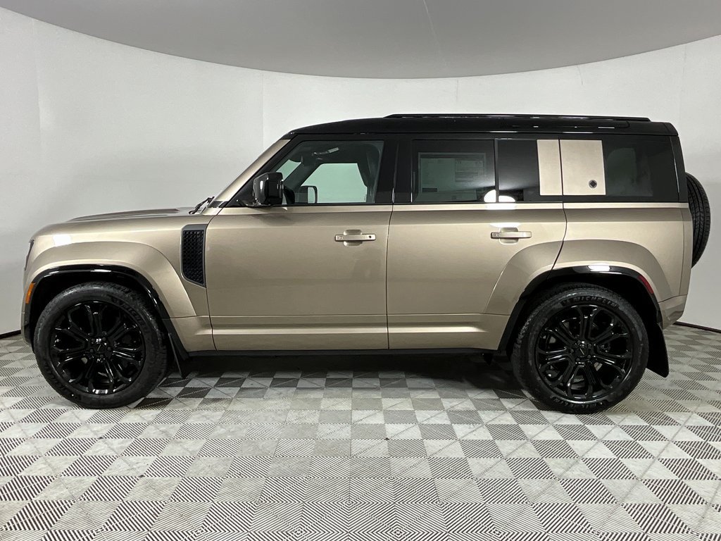 New 2026 Land Rover Defender 110 OCTA AWD/4WD image 6
