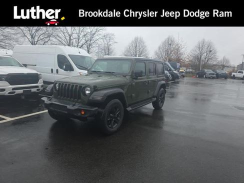 Used 2022 Jeep Wrangler Unlimited Sport image 1