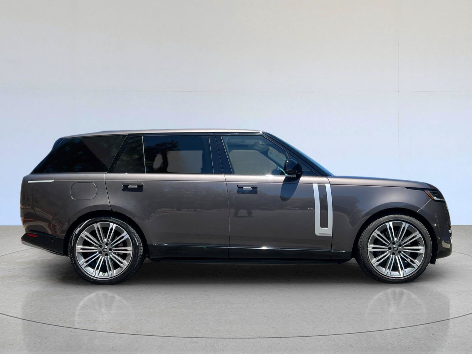 Used 2023 Land Rover Range Rover Long Wheelbase Autobiography AWD/4WD image 7