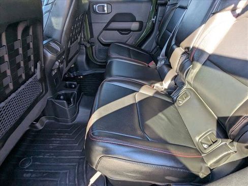 Used 2022 Jeep Gladiator Rubicon w/ LED Lighting Group image 18