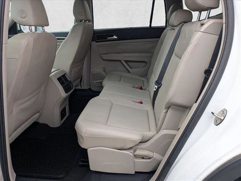 Used 2018 Volkswagen Atlas SEL image 19