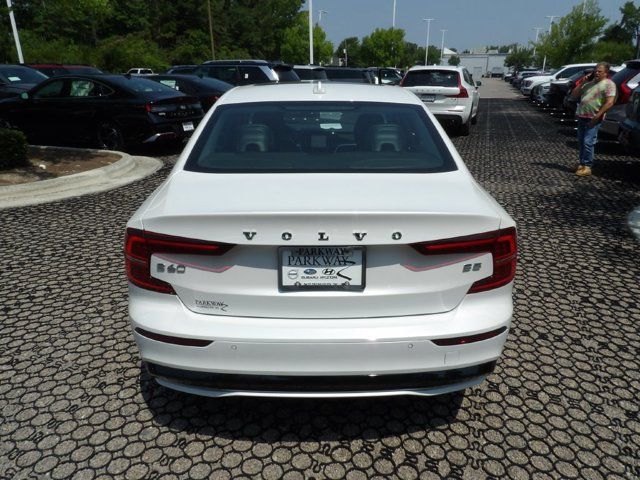Certified 2025 Volvo S60 B5 Core FWD image 8