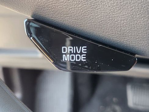 New 2026 Kia Niro LX FWD image 22