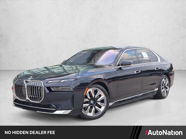 Used 2023 BMW i7 xDrive60 w/ Parking Assistance Package AWD/4WD image 1