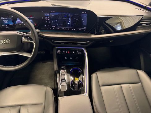Certified 2025 Audi Q5 Premium w/ Convenience Package AWD/4WD image 15