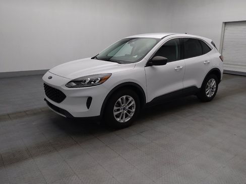 Used 2022 Ford Escape SE FWD image 2