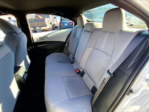 Used 2023 Toyota Corolla SE image 19