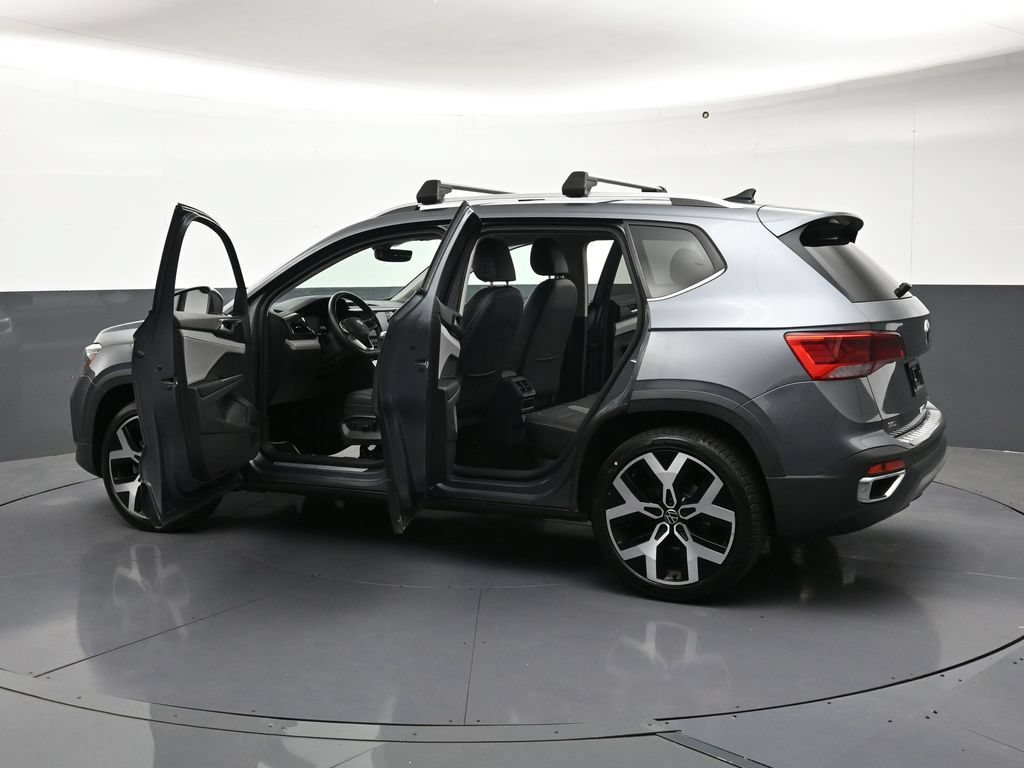 Used 2023 Volkswagen Taos SEL AWD/4WD image 36