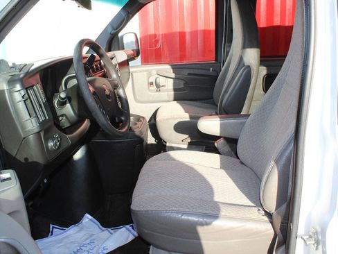 Used 2011 Chevrolet Express 3500 LT w/ LT Preferred Equipment Group image 10