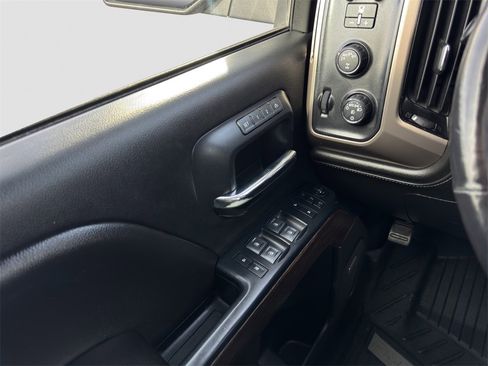 Used 2018 GMC Sierra 1500 Denali image 13