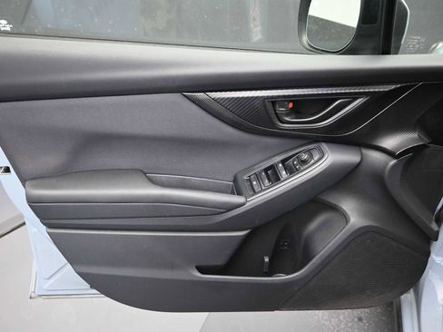 Used 2019 Subaru Crosstrek 2.0i Premium w/ Moonroof Package image 12