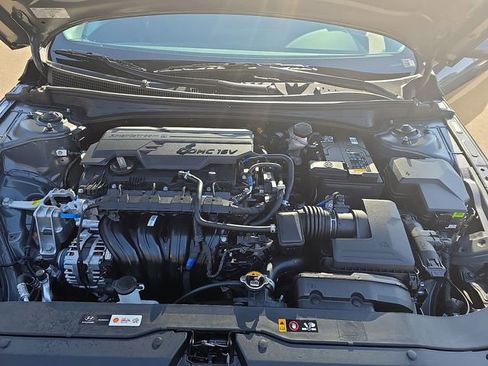 New 2026 Hyundai Elantra Limited FWD image 41