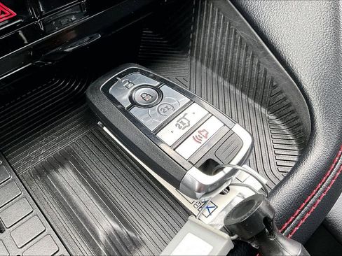 Certified 2025 Ford Explorer ST image 11