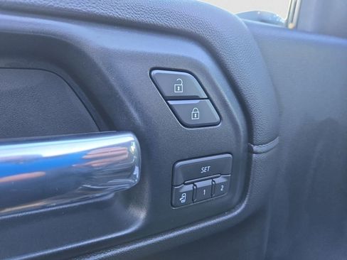 Used 2020 GMC Sierra 2500 Denali w/ Denali Ultimate Package image 9