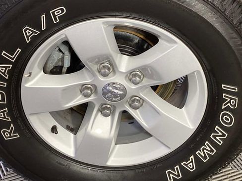 Used 2022 RAM 1500 Classic SLT image 24