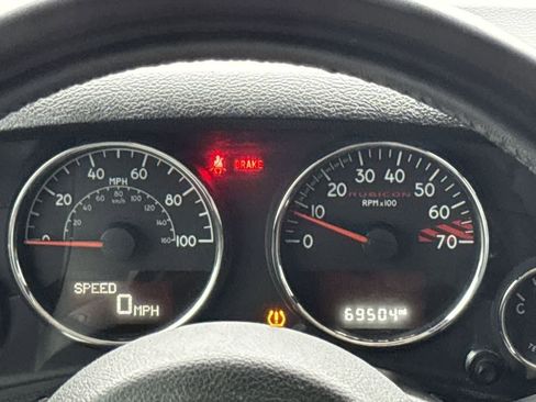 Used 2017 Jeep Wrangler Unlimited Rubicon image 22