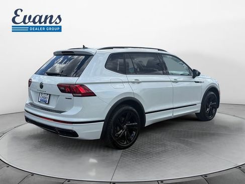 Used 2024 Volkswagen Tiguan SE R-Line AWD/4WD image 7