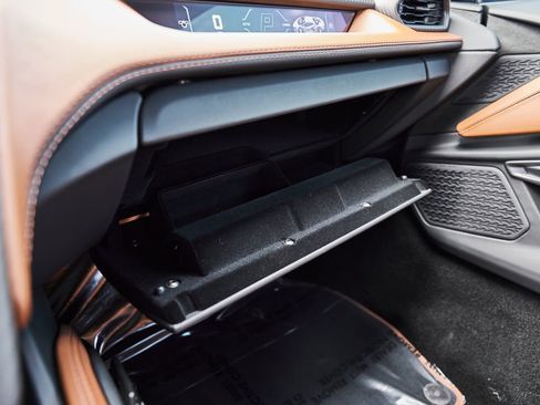 Used 2025 Lamborghini Revuelto AWD/4WD image 80