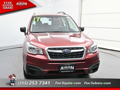 Used 2017 Subaru Forester 2.5i w/ Alloy Wheel Package AWD/4WD image 4